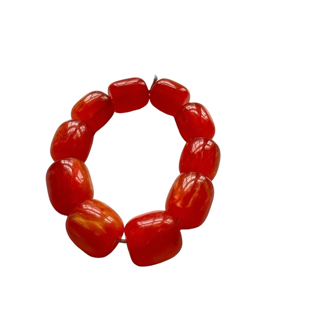 Stretch beaded bracelet in cherry red. NWT